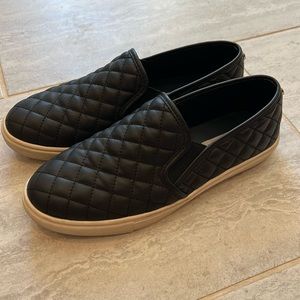 Steve Madden Black Quilted Shoes